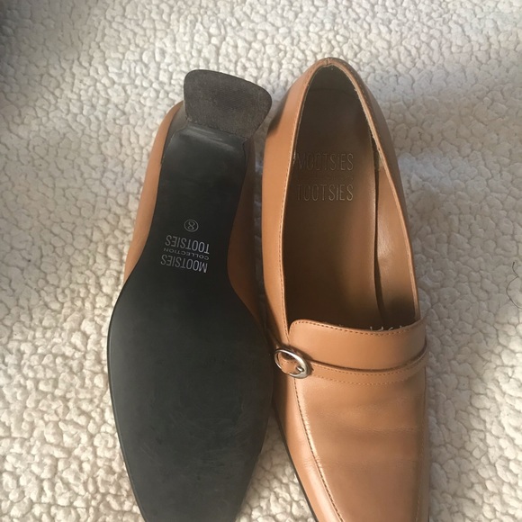 Mootsie Tootsies Tan Heels - Picture 3 of 3